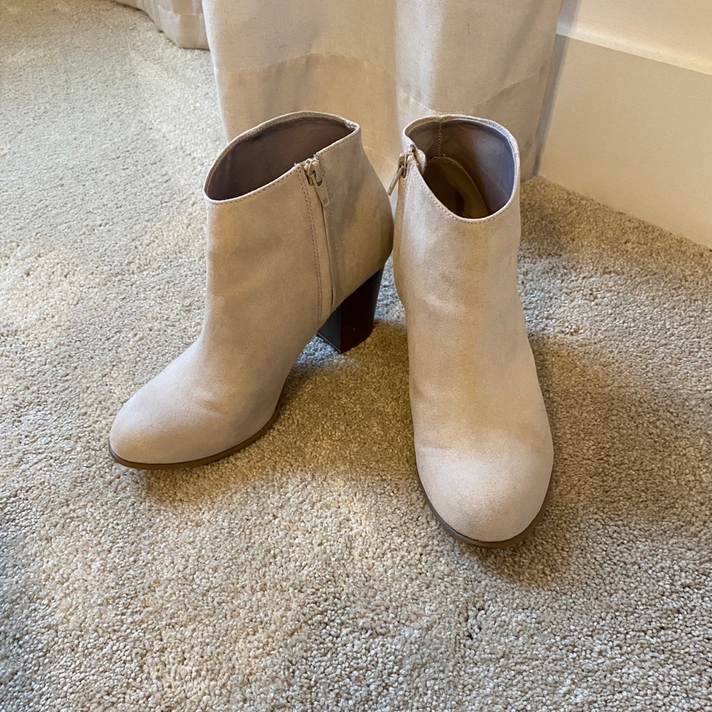 Old Navy booties